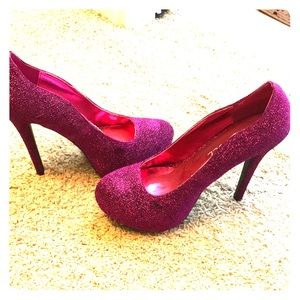 Glittery pink Kiss & Tell stiletto heels! Size 9